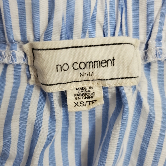 Striped Tie-front off-shoulder top - Picture 4 of 4